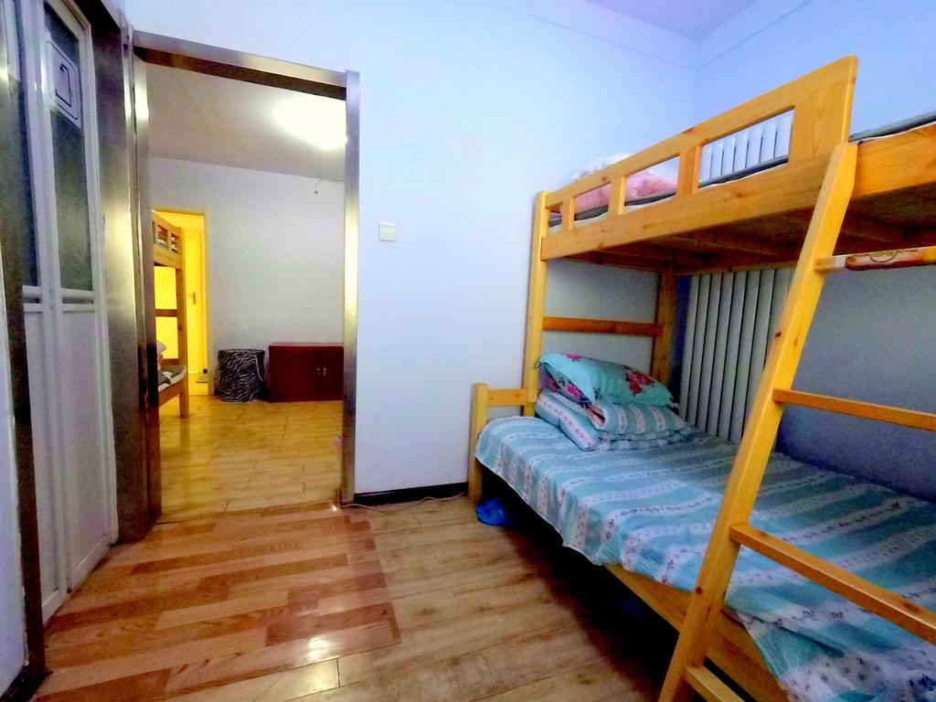 First Met Backpackers Hostel Csengtö Kültér fotó