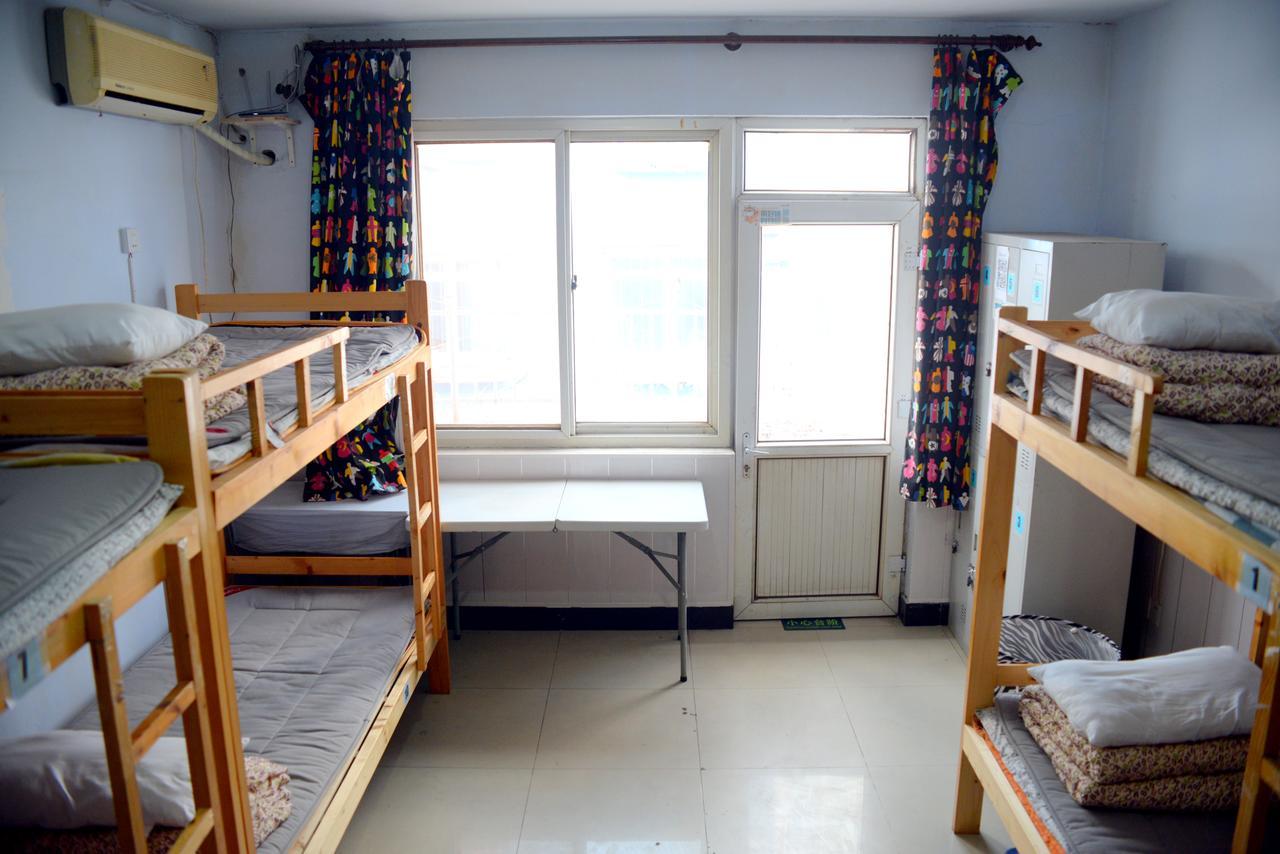 First Met Backpackers Hostel Csengtö Kültér fotó